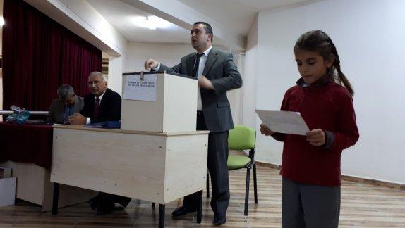 Demokrasi Eğitimi ve Okul Meclisleri Projesi Seçimleri Yapıldı