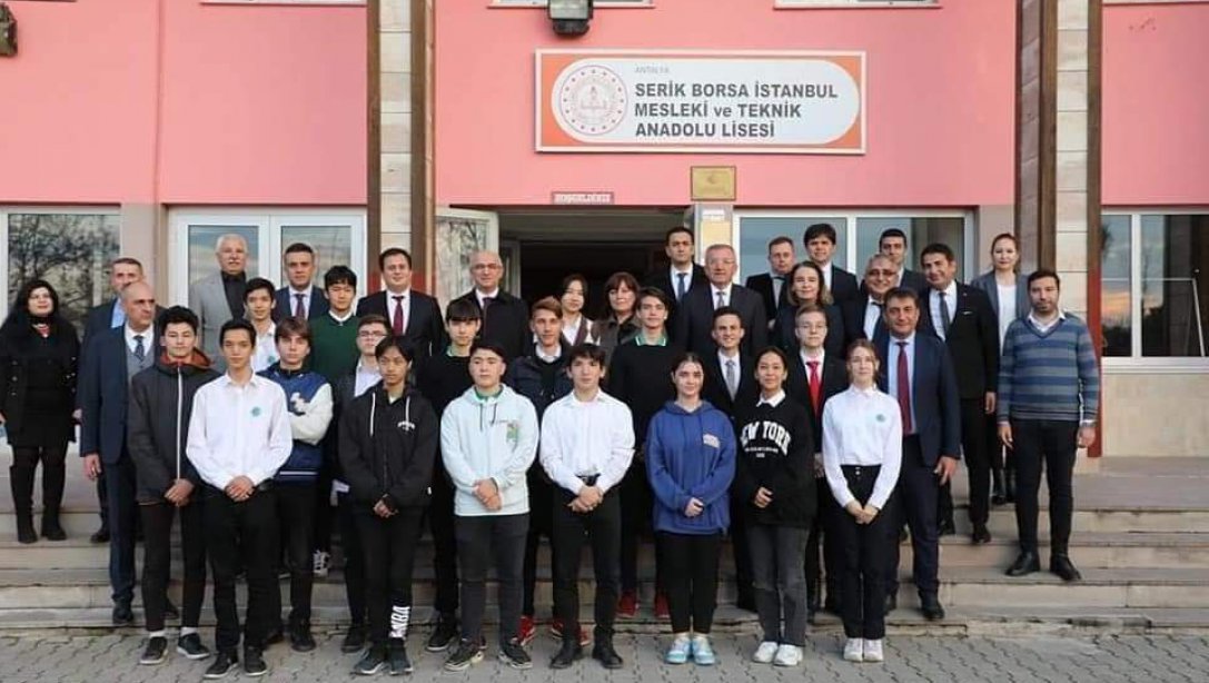 Borsa İstanbul Mesleki ve Teknik Anadolu Lisesi, Uluslararası Mesleki ve Teknik Anadolu Lisesi olarak belirlendi.