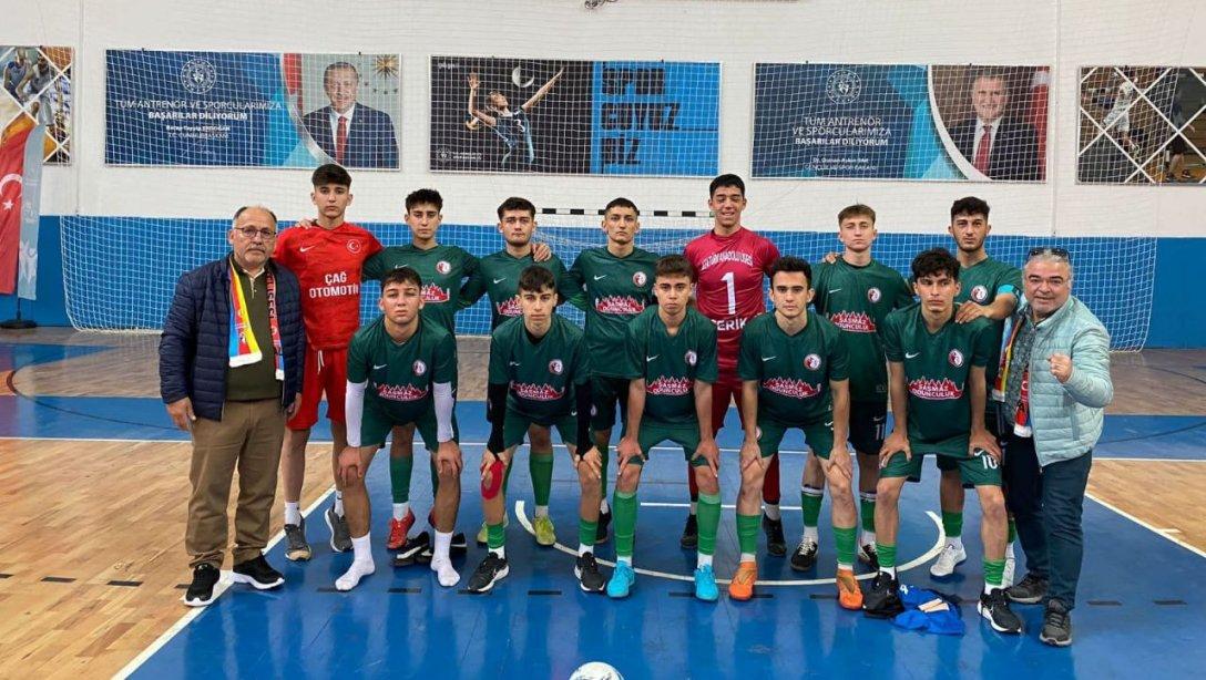Atatürk Anadolu Lisesi Genç Erkekler Futsal Takımımız Bölge Şampiyonu Oldu