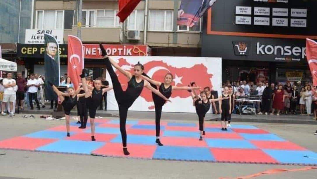 19 Mayıs Atatürk'ü Anma Gençlik ve Spor Bayramımızı kutladık. 