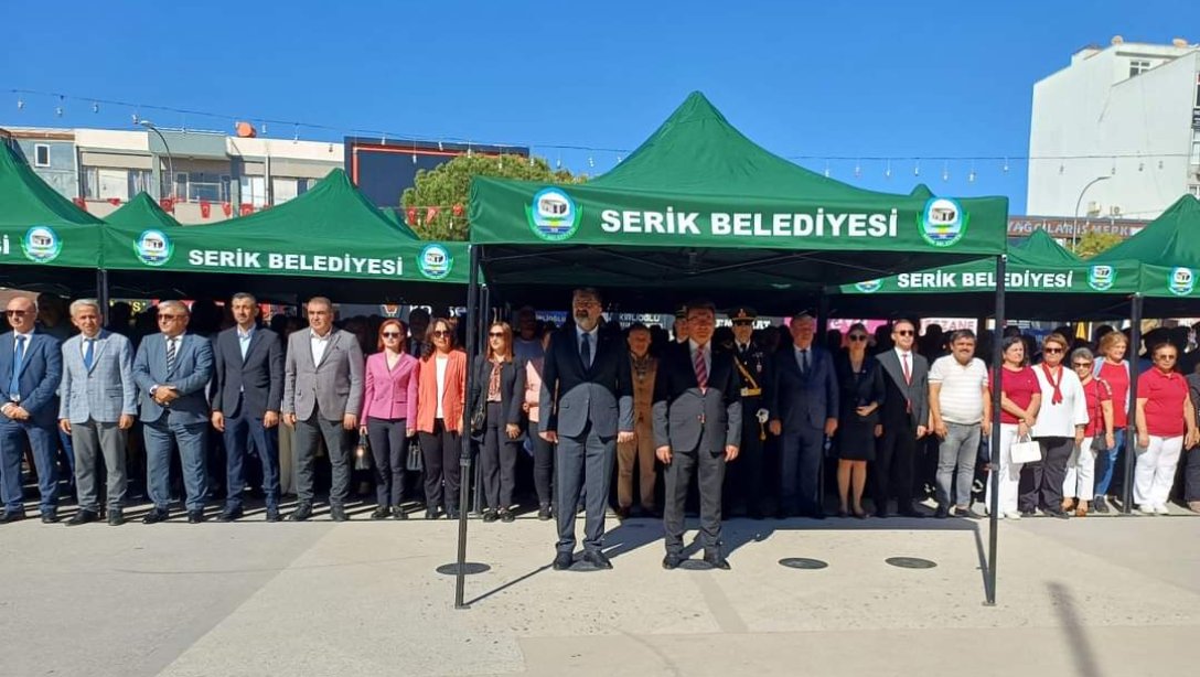 29 Ekim Cumhuriyet Bayramı Çelenk Sunma Töreni Gerçekleşti.